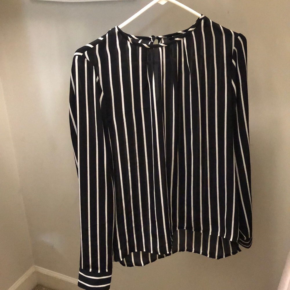 White House Black Market Blouse